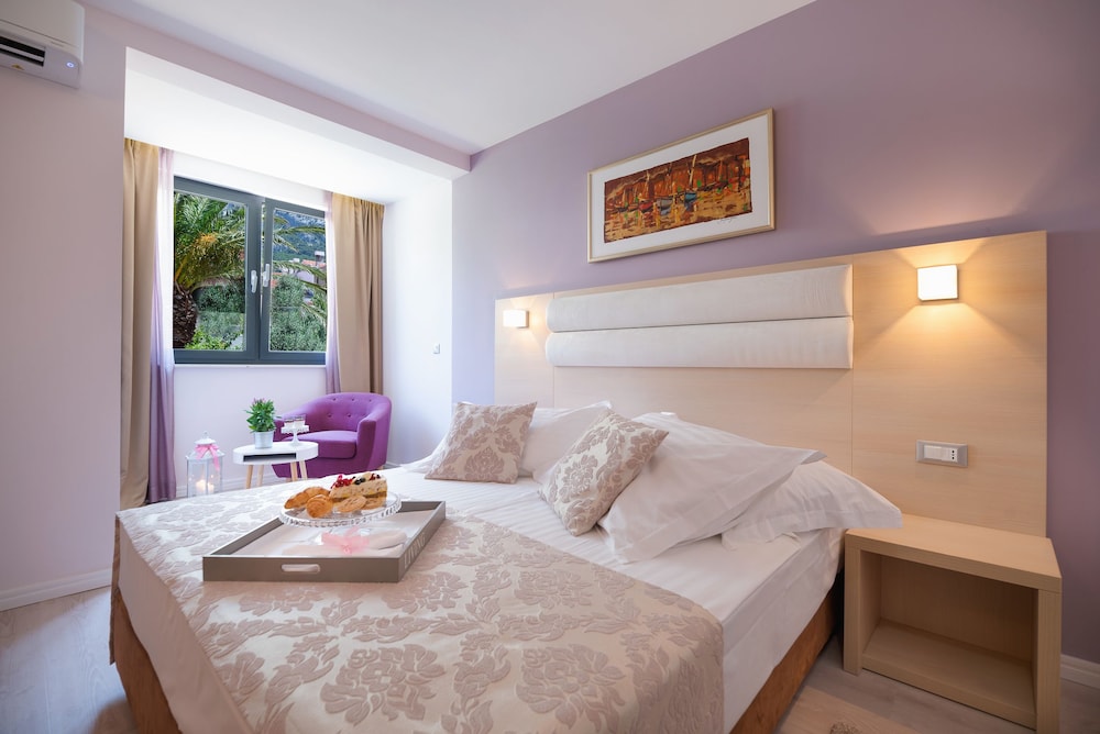 Junior Suite, Mountain View - Photo 1