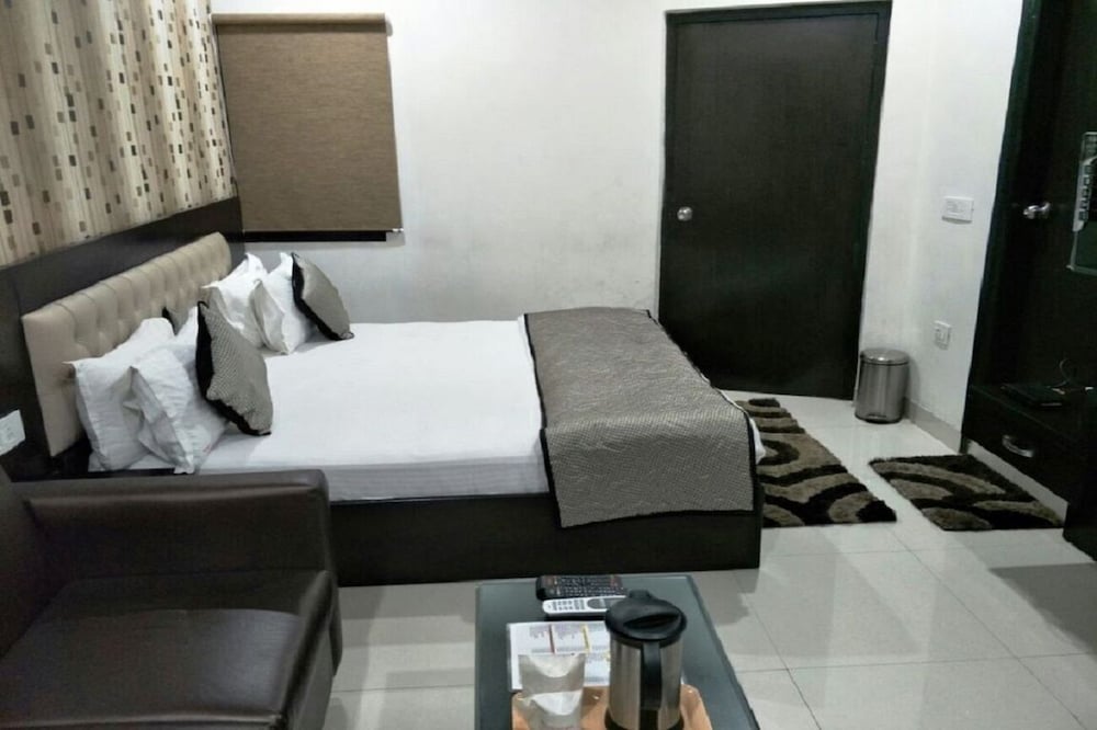 Luxury Single Room, 1 Double Bed, City View