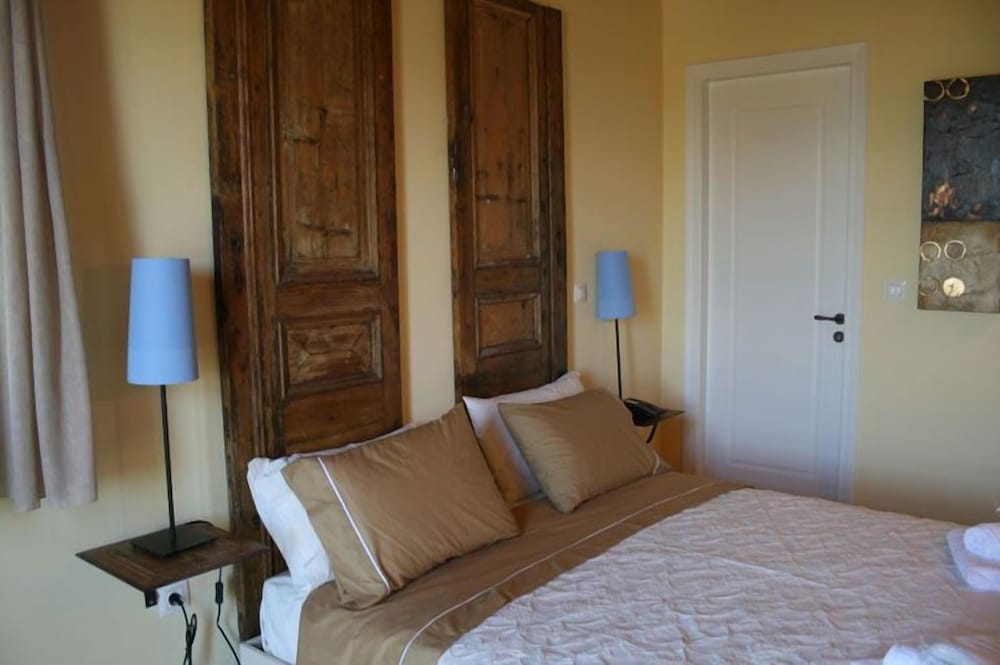 Standard Double Room photo 3