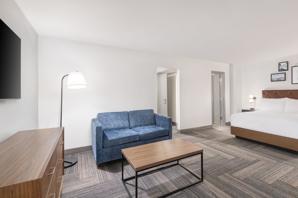 Suite, Multiple Beds - Photo 2