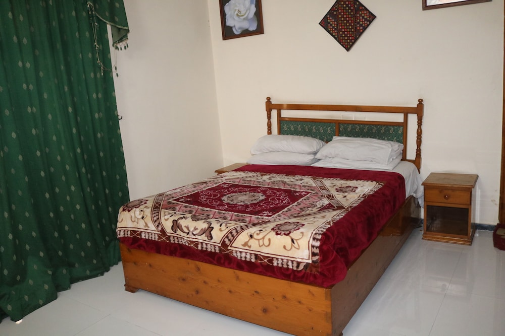 Standard Double or Twin Room photo 1