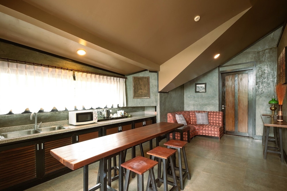 Penthouse - Photo 6