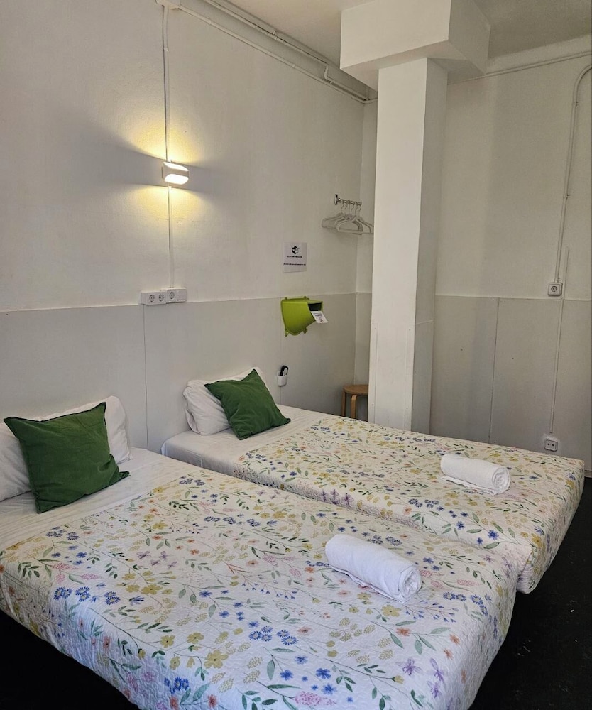 Twin Room, City View photo 1