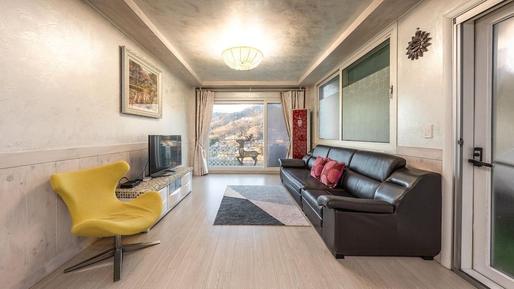 Basic Room, 1 Bedroom (sunset) - Photo 1