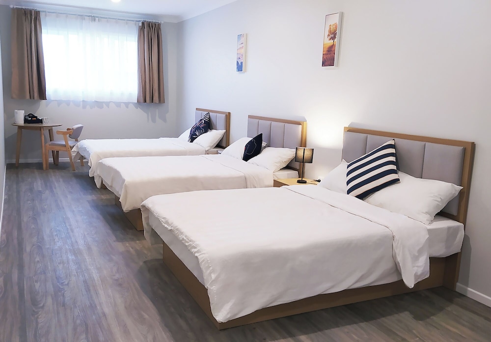 Grand Triple Room - Photo 1