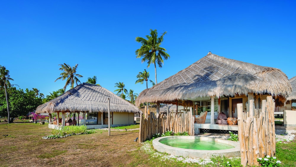 Beach Plunge Family Villa - Photo 3