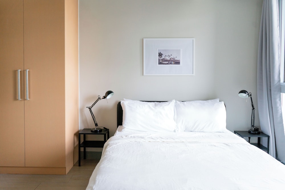 Business Condo, Balcony, City View