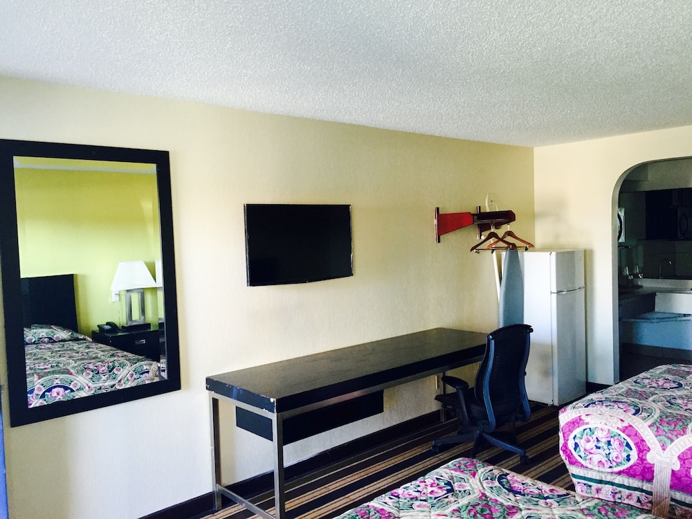 Single Room, 1 King Bed photo 3
