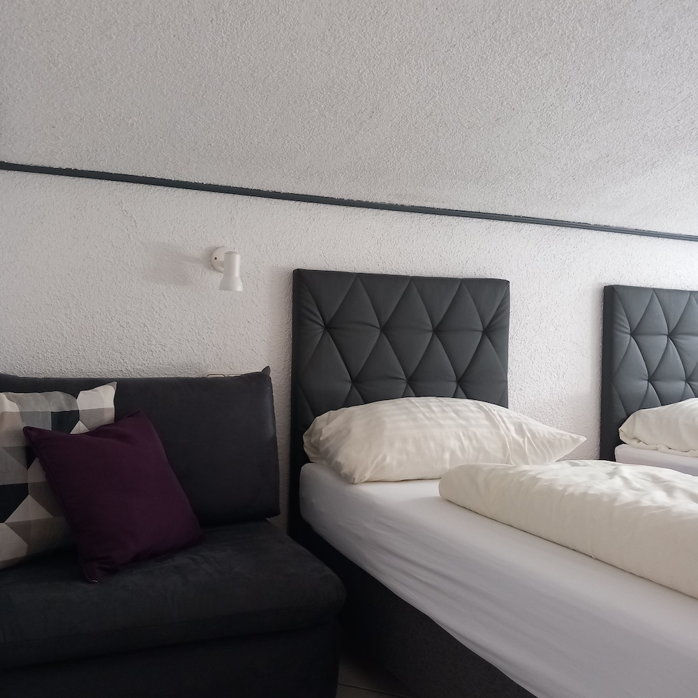 Triple Room - Photo 2