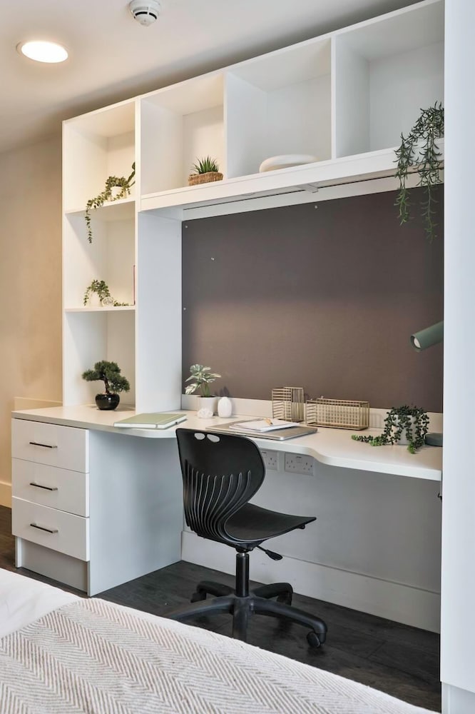 Suite, 2 Bedrooms, Club Lounge Access (Dining) - Photo 4