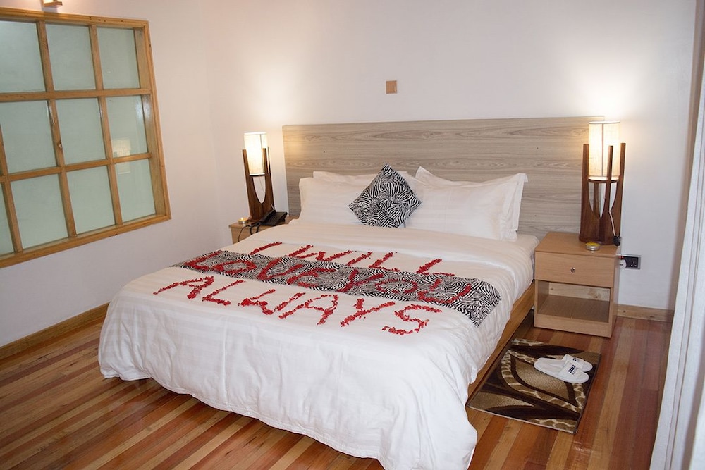 Deluxe Suite photo 1