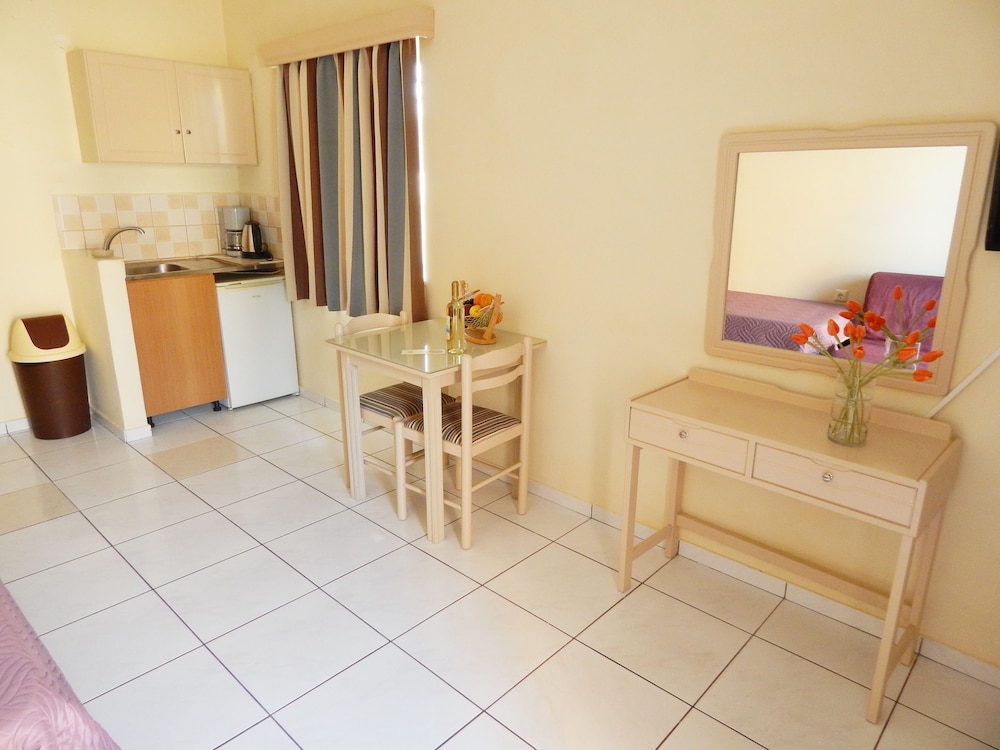 Apartment, 1 Bedroom (for 4) photo 2