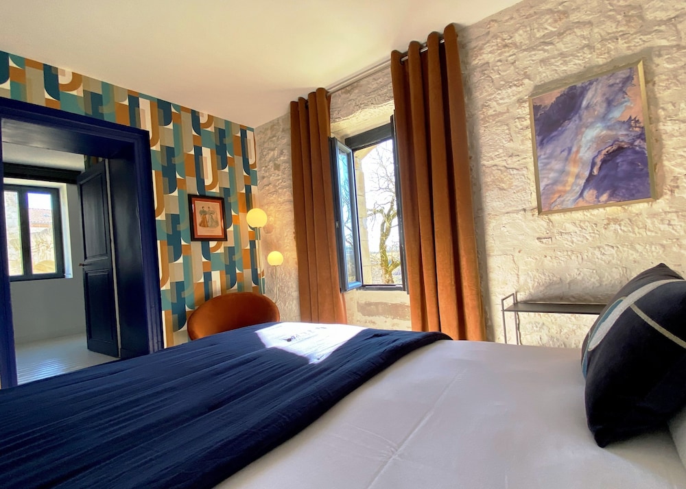 Classic Double or Twin Room - Photo 8