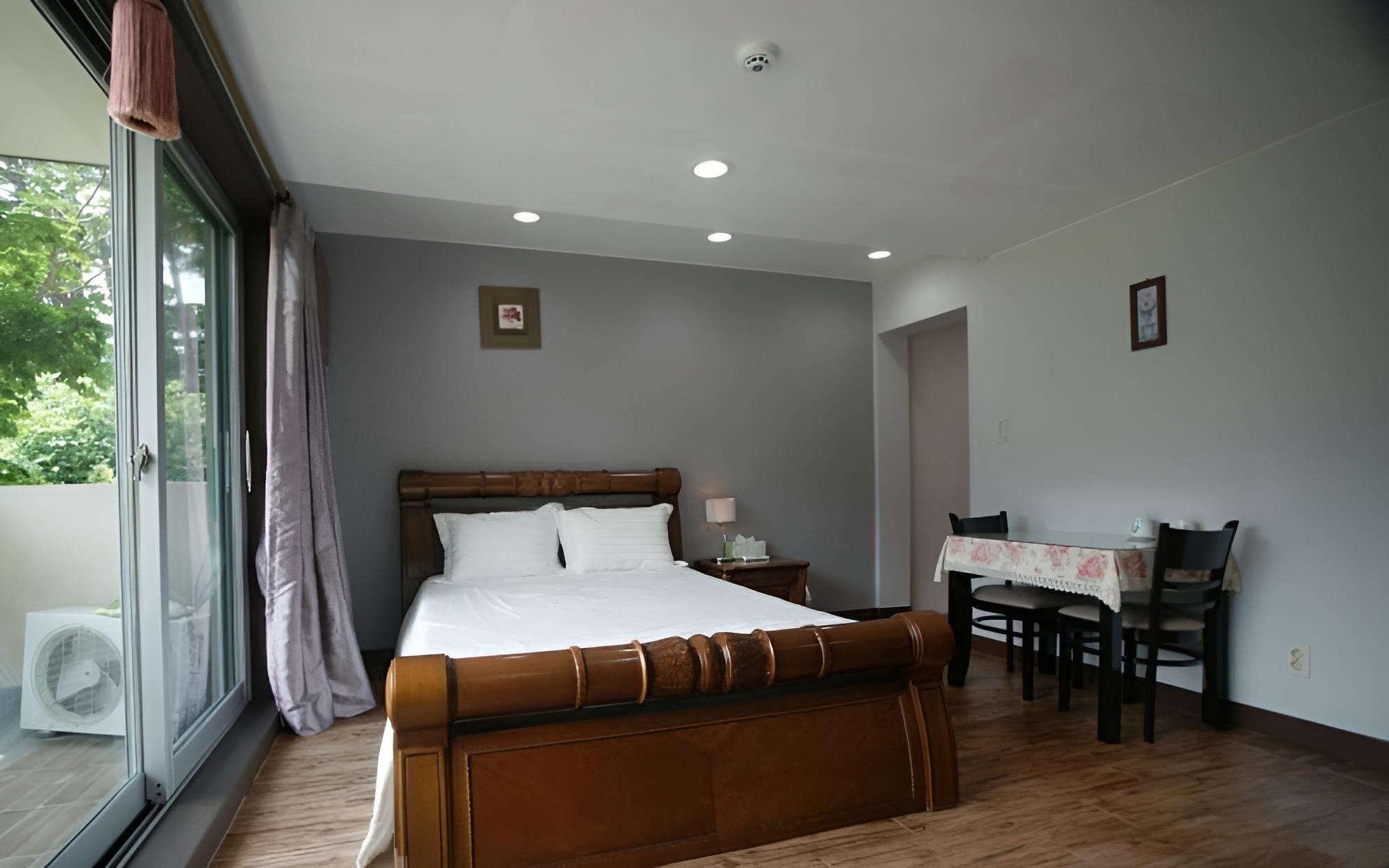 Room (Cygnus) - Photo 7