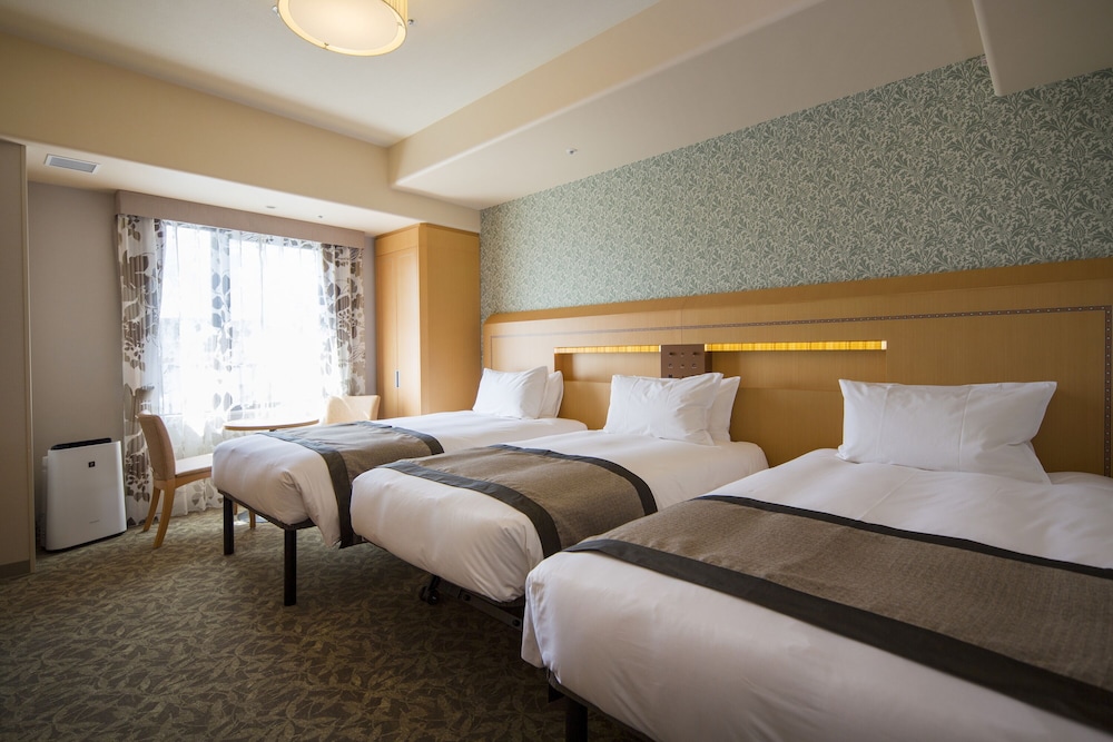 Twin Room + Extra bed