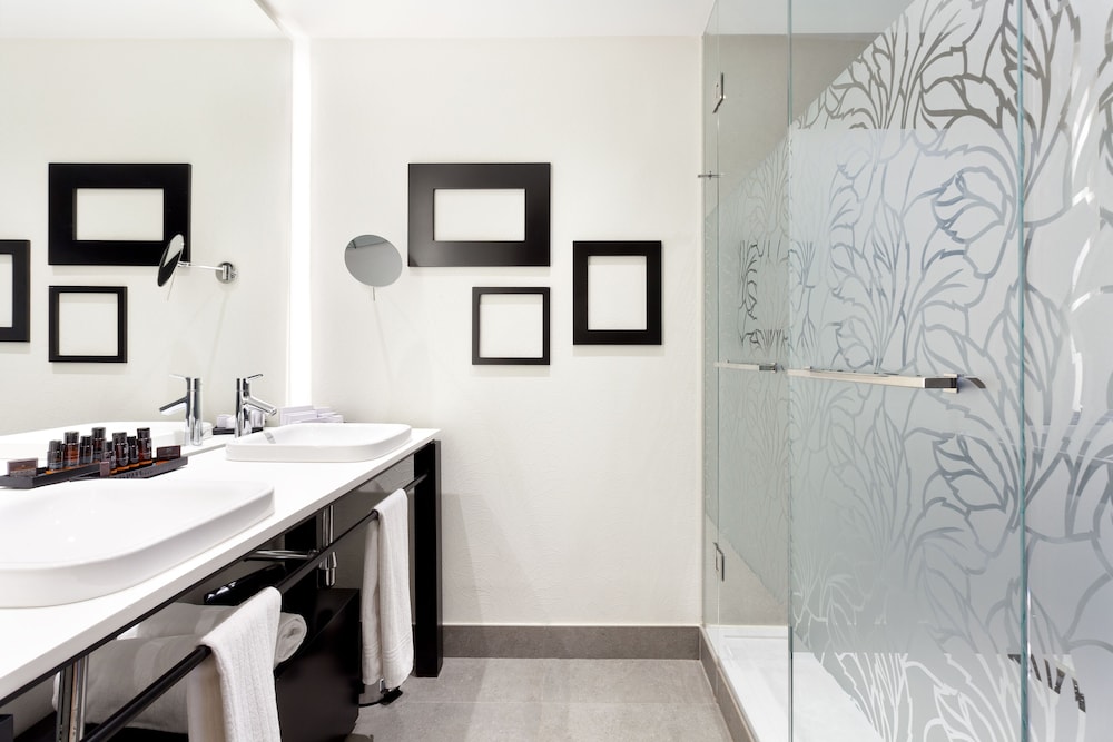 Condal Paseo de Gracia Room