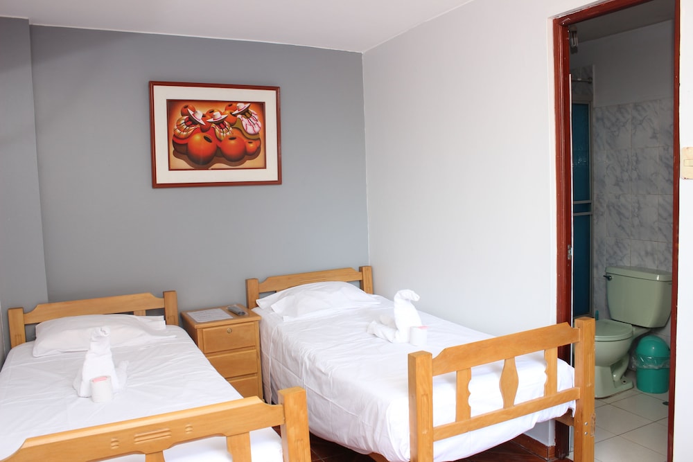 Deluxe Twin Room photo 2