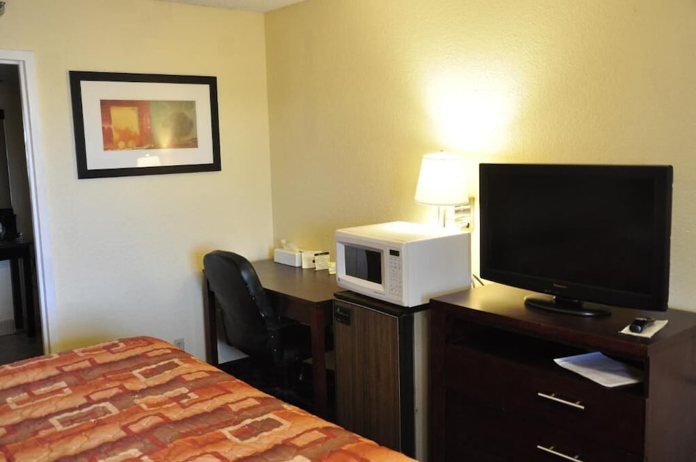Deluxe Room, 2 Double Beds, Non Smoking, Kitchenette - Photo 3