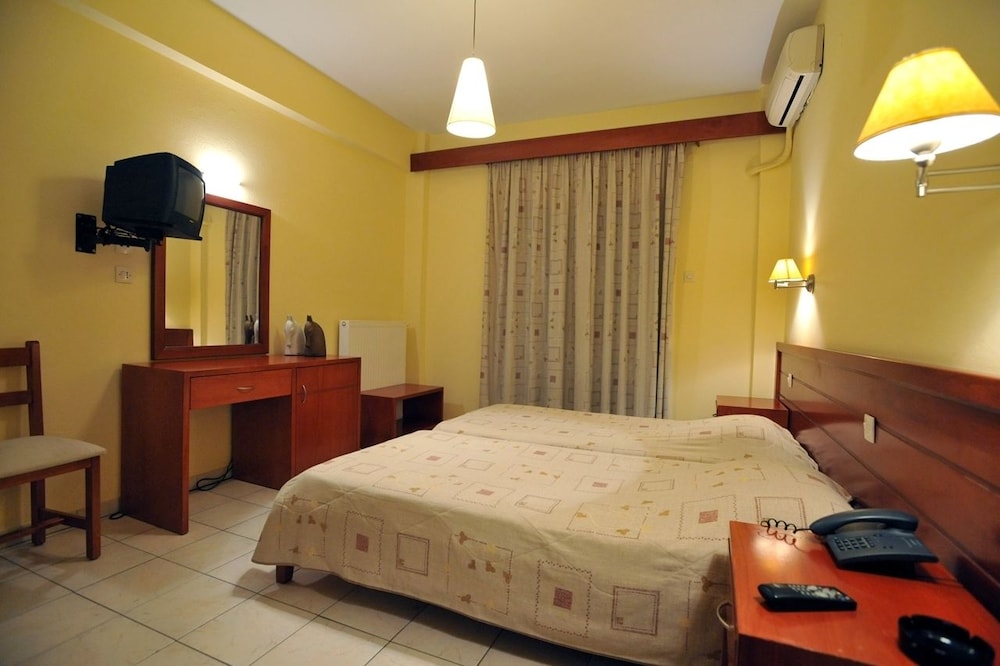 Triple Room, Garden View photo 2