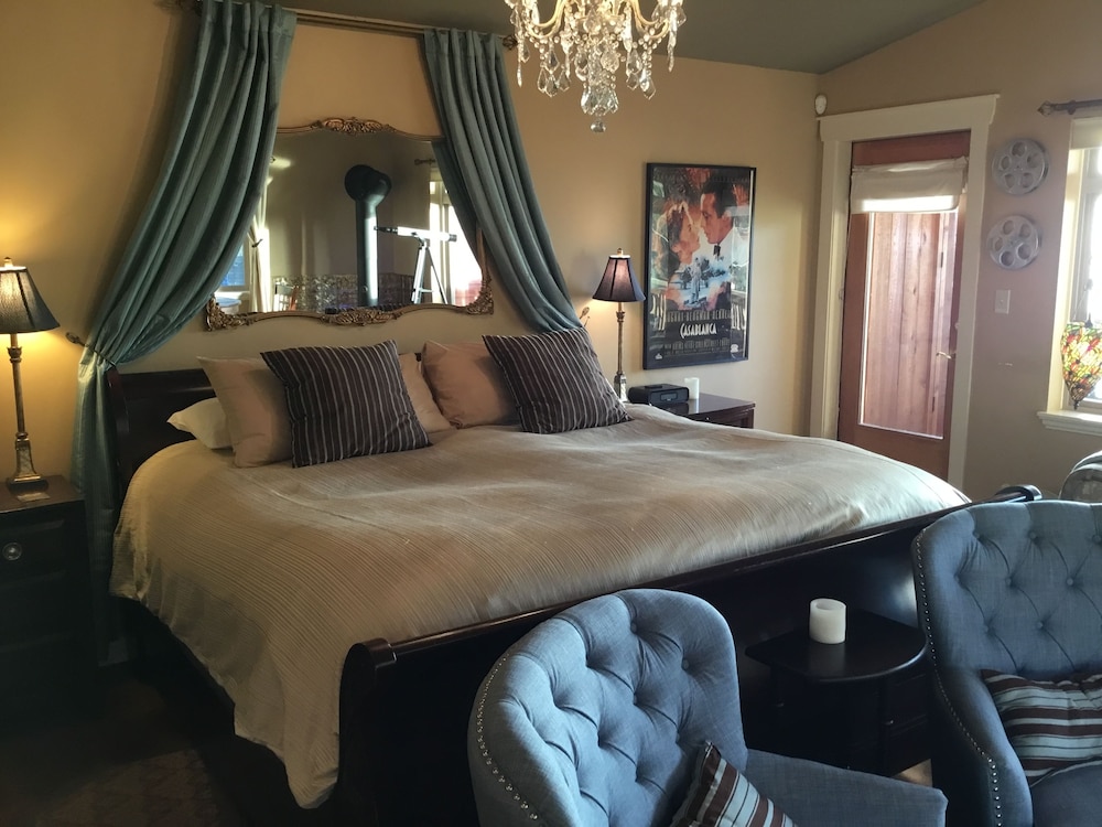 Suite, 1 King Bed, Patio, Ocean View CasaBlanca photo 2