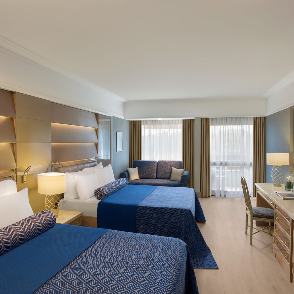 Standard Room, Partial Sea View photo 3
