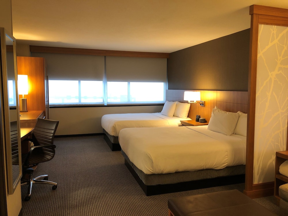 Standard Room, Multiple Beds - Photo 5