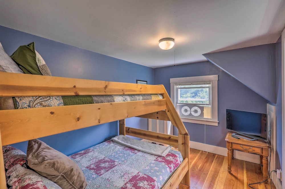 House (4 Bedrooms) photo 2