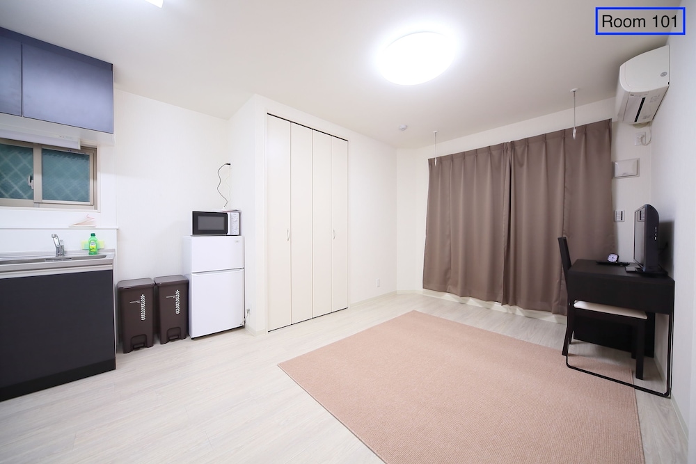 Basic Triple Room, 1 Bedroom, Kitchen