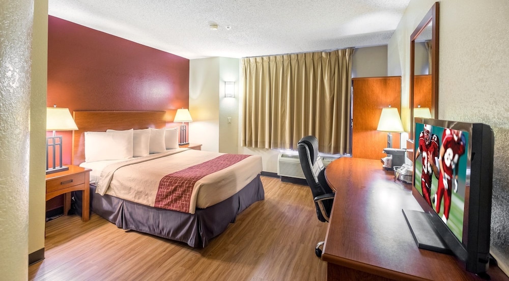 Standard Room, 1 Queen Bed - Photo 6