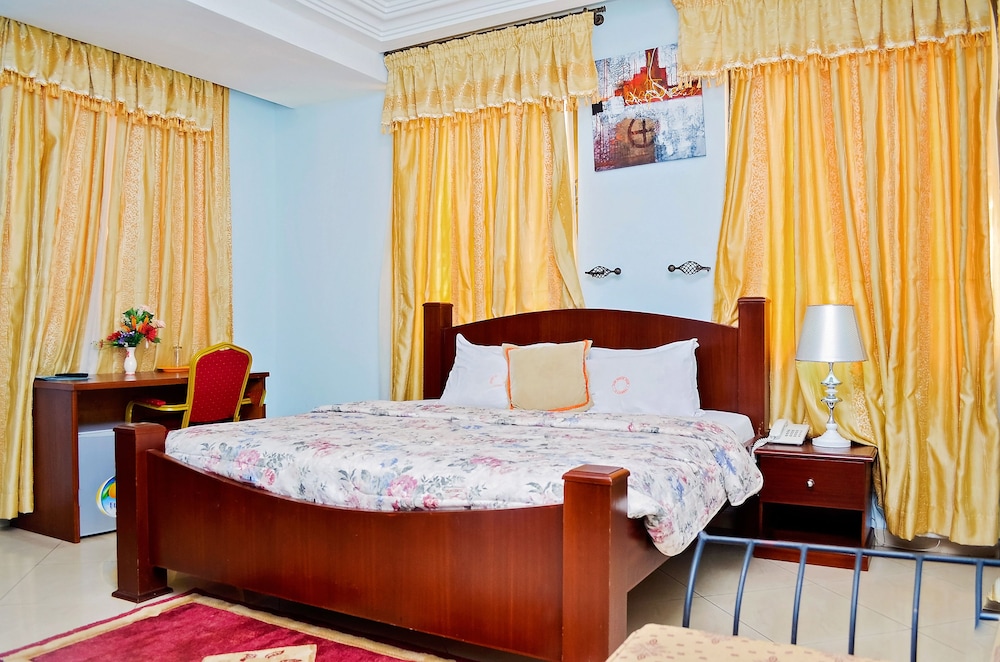 Standard Room photo 3