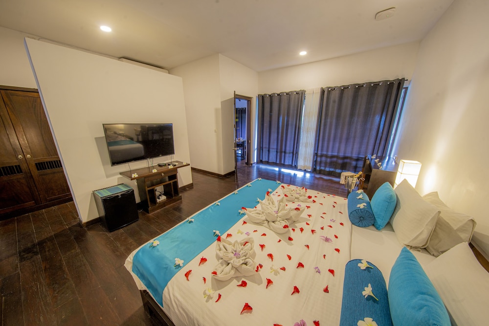 Executive Suite, Balcony