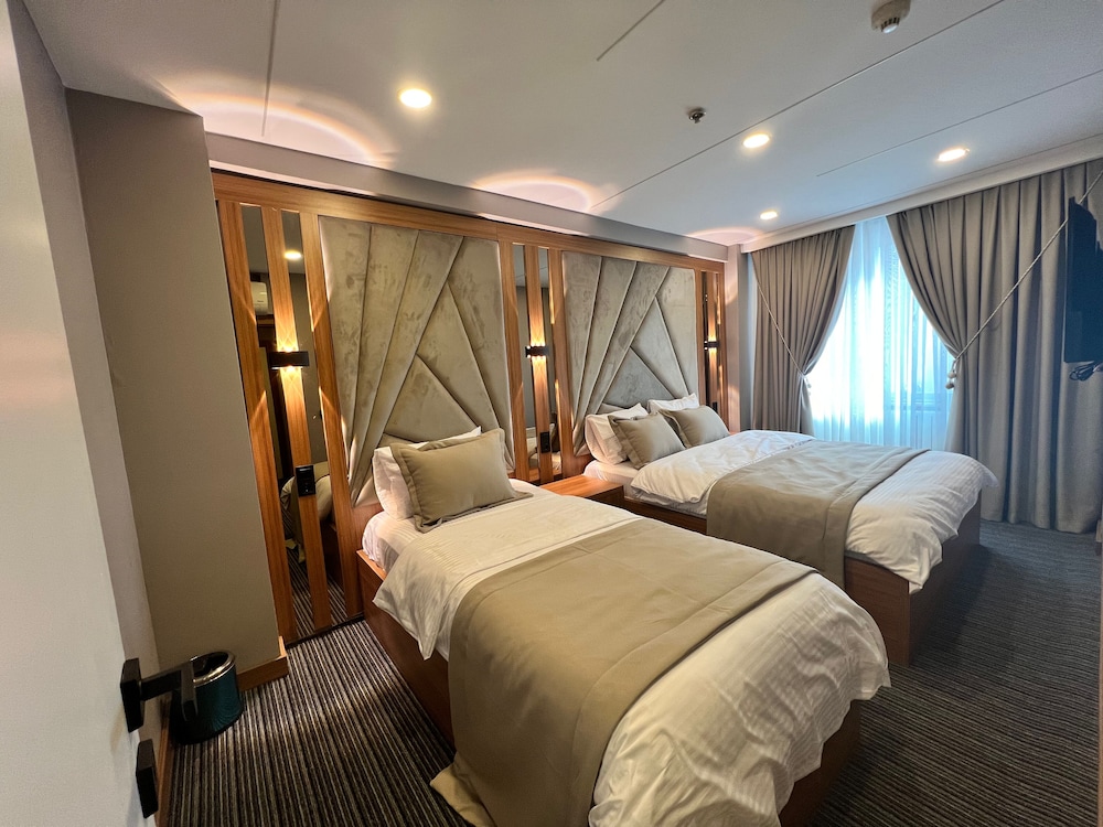 Family Quadruple Room photo 1