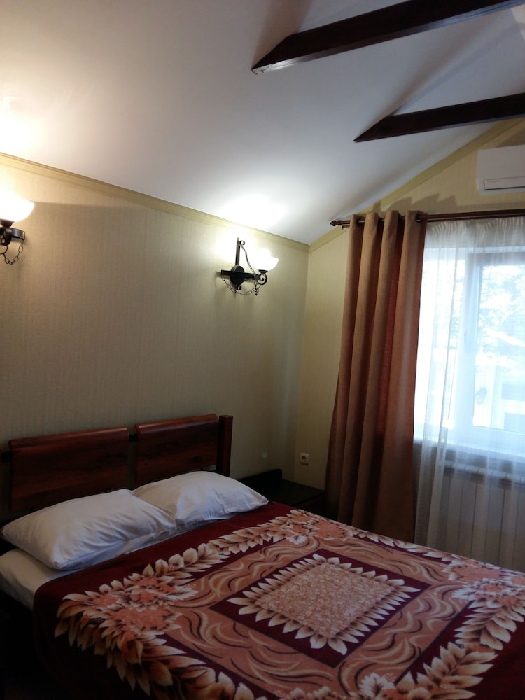 Exclusive Studio Suite, 1 Queen Bed With Sofa Bed, Non Smoking photo 1