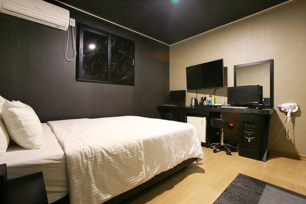 Room (Couple PC Room) photo 1