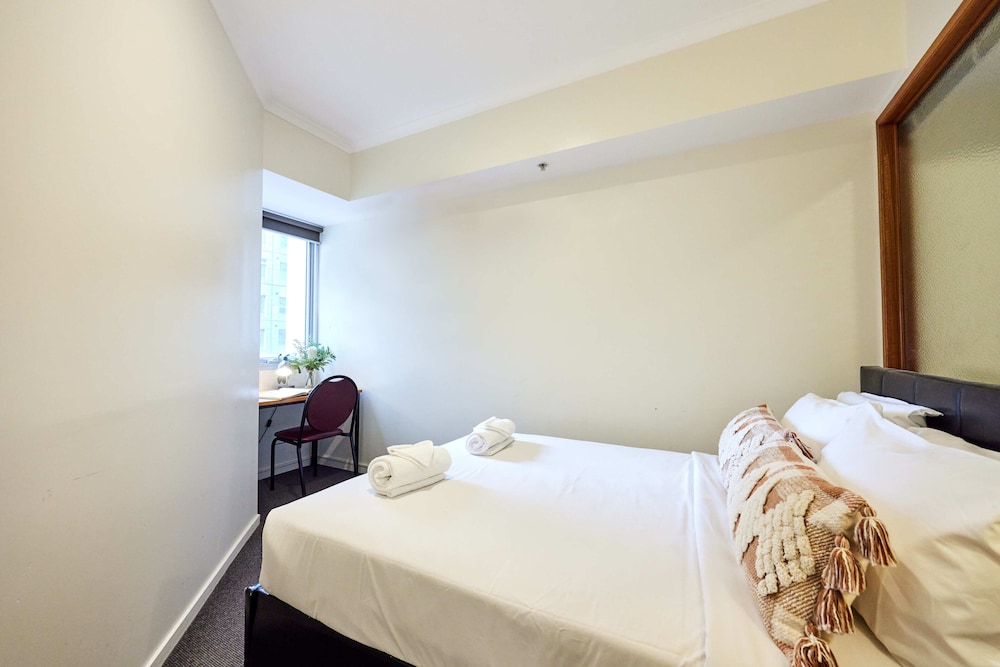 Deluxe Two Bedrooms Apartment - Photo 6