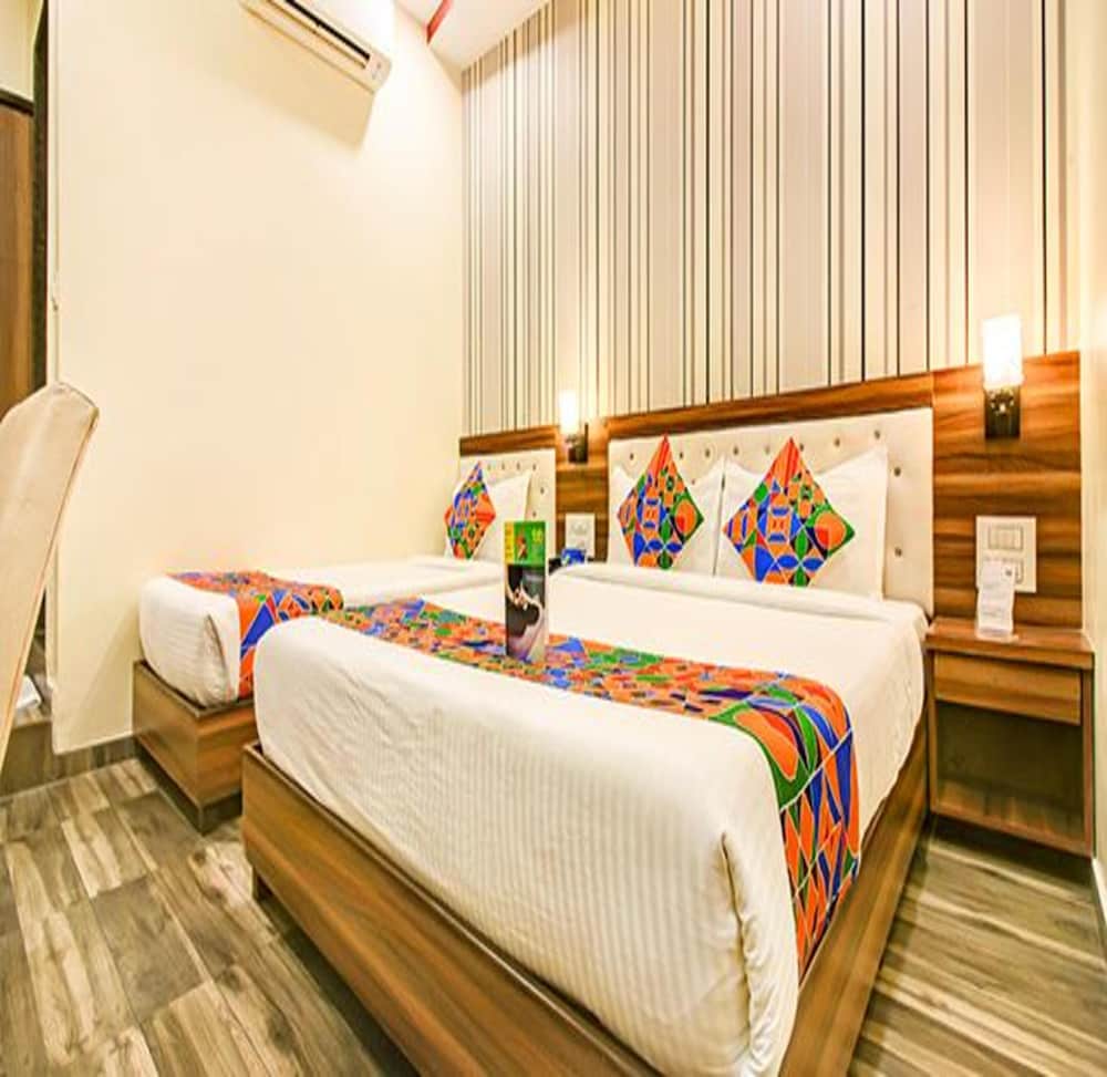 Deluxe Room - Photo 2
