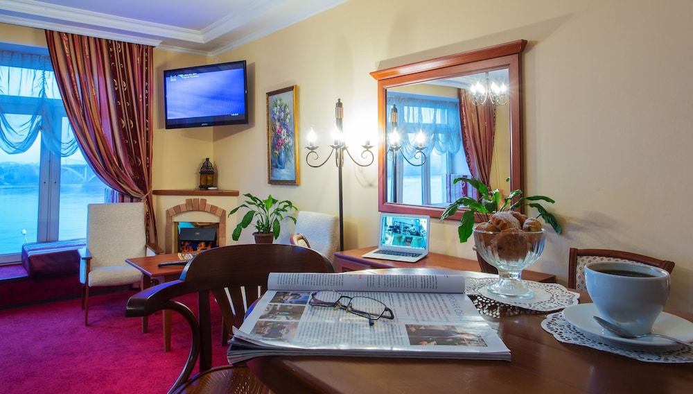 Suite (Enisey Lights) photo 3