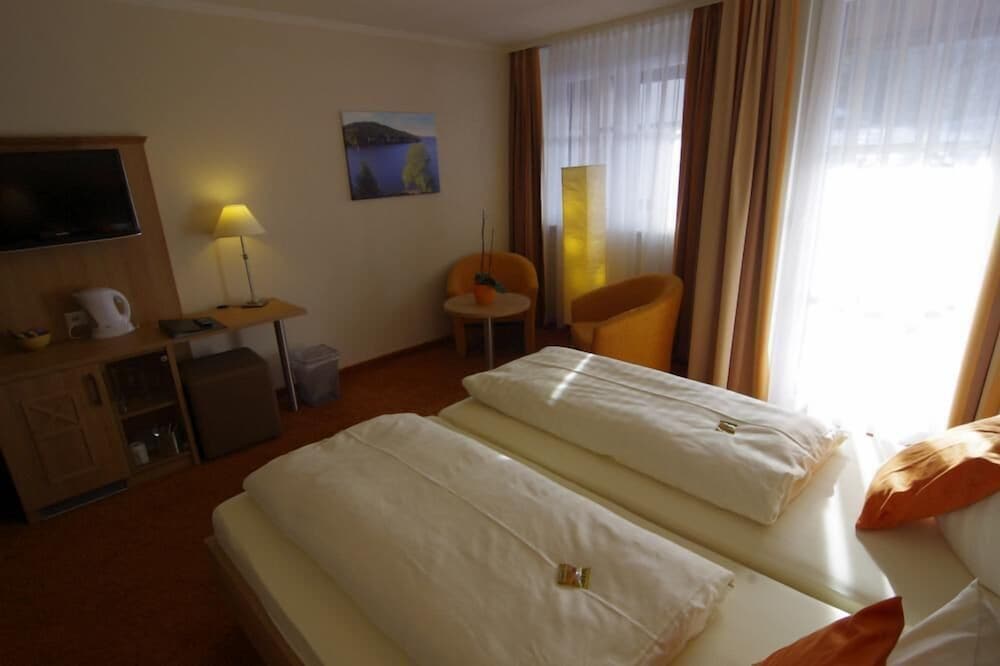 Double Room, Balcony (or terrace) photo 2
