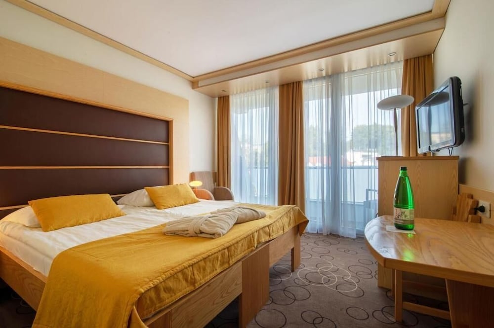 Small double room - forest view photo 2