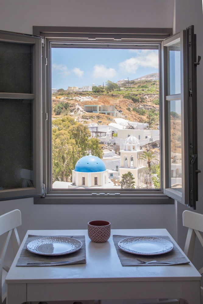 Suite, Balcony