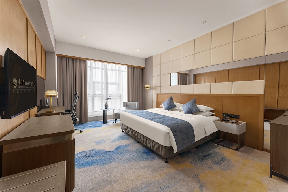 Executive Suite photo 2