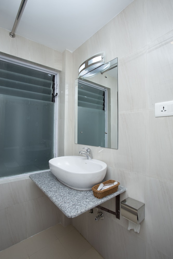Suite - Photo 4