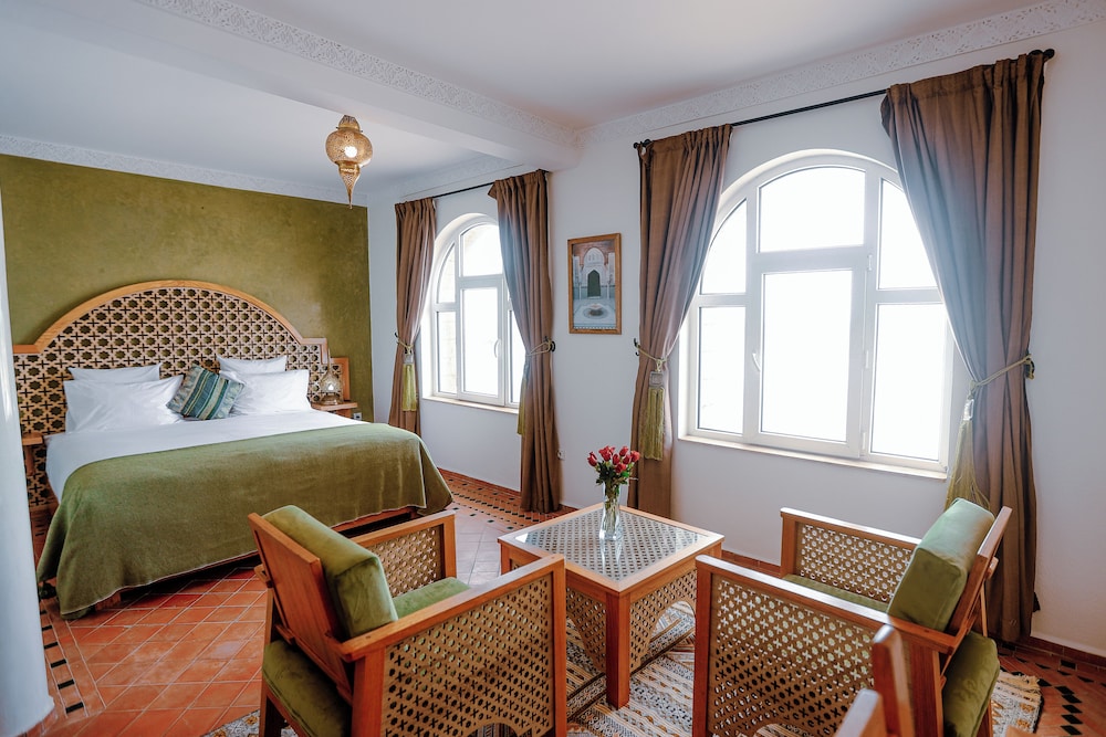 Superior Double or Twin Room - Photo 22