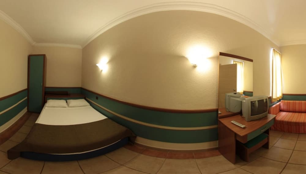 Standard Room photo 3