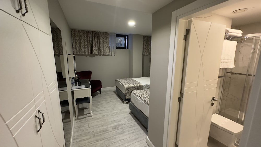 Economy Double or Twin Room photo 1