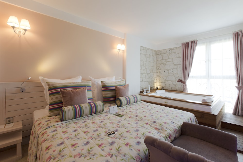 Honeymoon Suite (Jacuzzi)