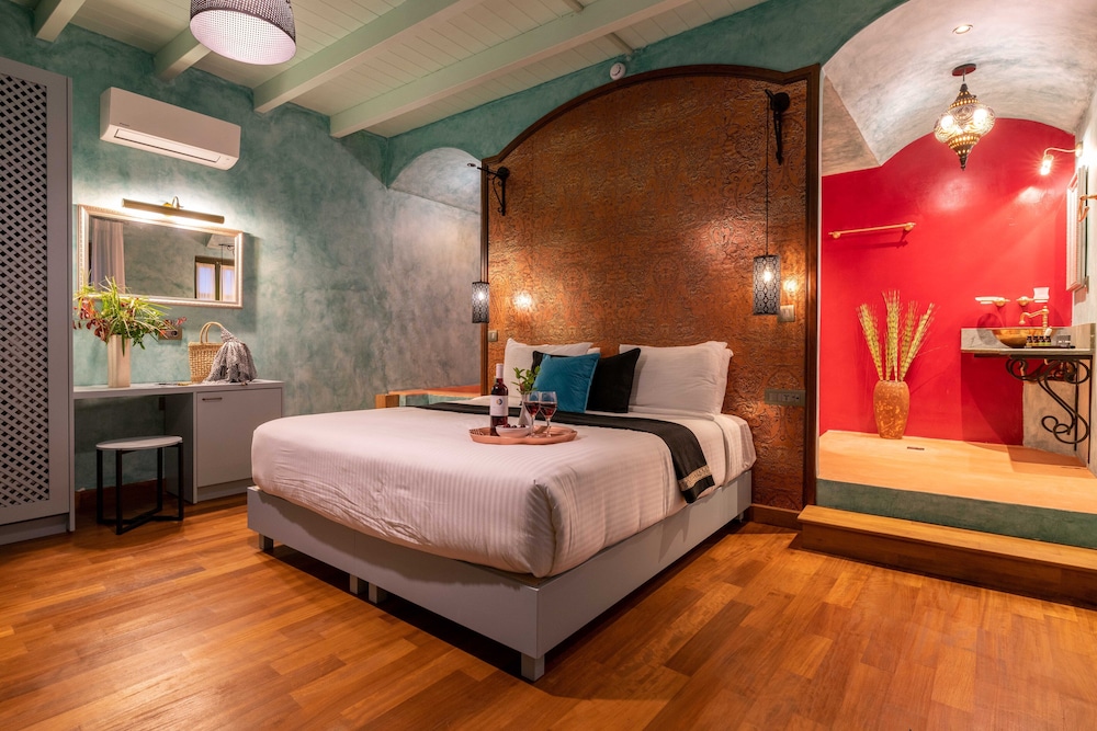 Honeymoon Double Room