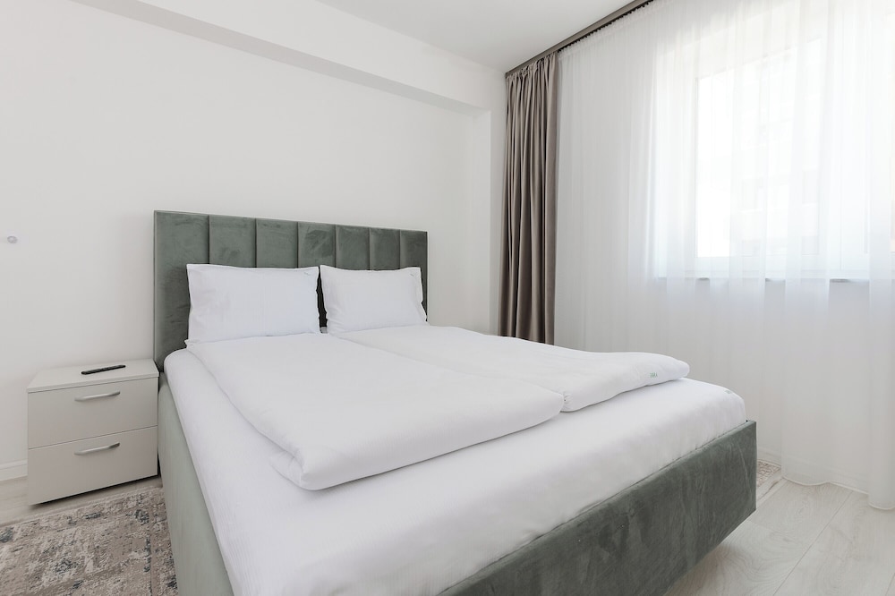 Deluxe Apartment (Emerald)