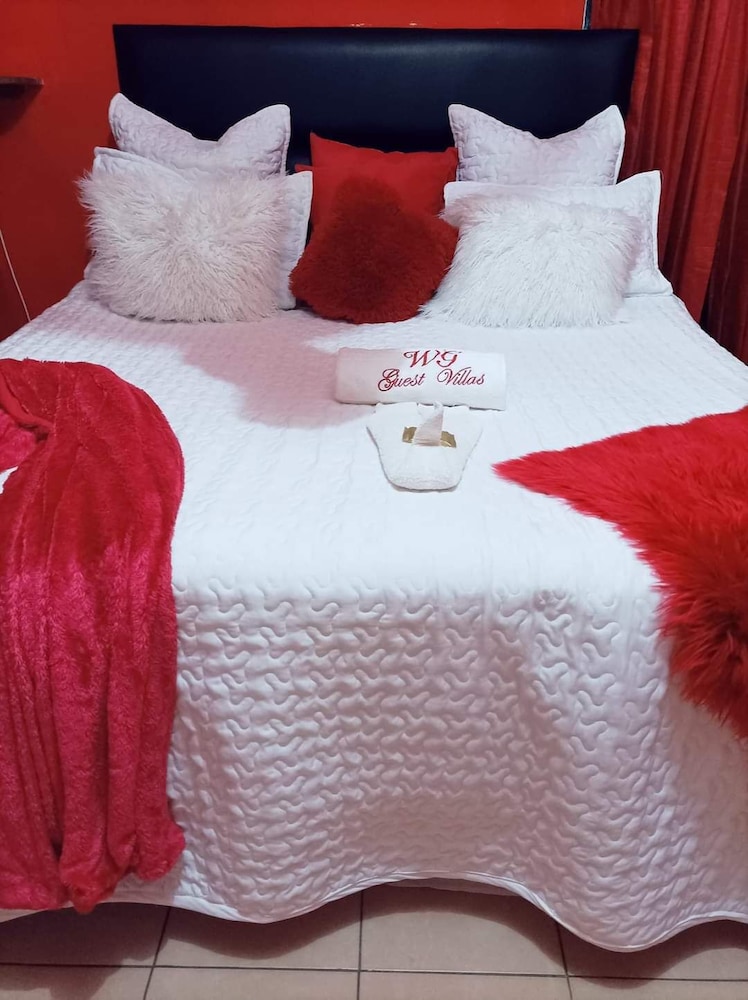 Basic Double or Twin Room photo 3