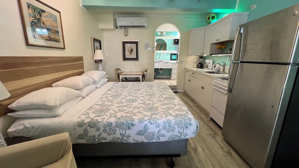 Deluxe Cottage, Kitchen, Garden View (Conch) photo 3